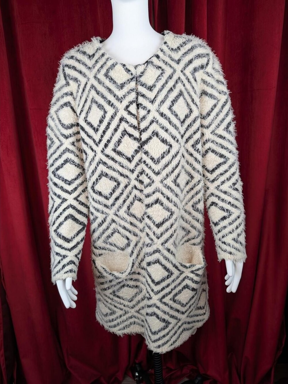 August Silk White & Black Eyelash Knit Diamond Pattern Fuzzy Long Cardigan - Picture 5 of 8
